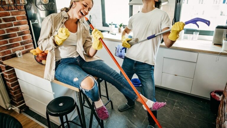 11 habitudes à mettre en place chaque jour dans votre maison pour la garder propre et bien rangée sans avoir besoin de faire le ménage