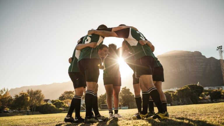 Stratégies Gagnantes : Ce que le Rugby Peut Enseigner sur le Management